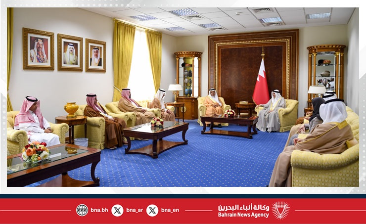 نائب رئيس مجلس الوزراء يلتقي نائب وزير النقل والخدمات اللوجستية السعودي..ويؤكد: مشاريع الربط بين البحرين والسعودية شريان استراتيجي يدعم التكامل التجاري واللوجستي بين البلدين